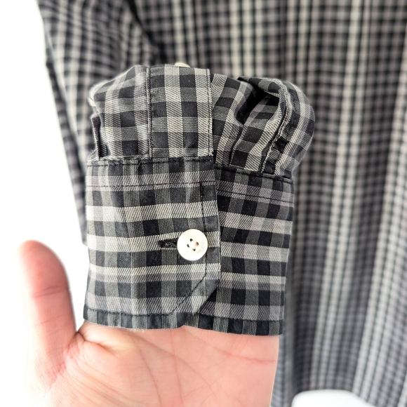Victorinox Men's Gingham Casual Button Down Shirt In Size Large - Picture 11 of 12